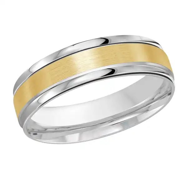 Yellow Gold Matching Wedding Rings In Gold For The Couple
