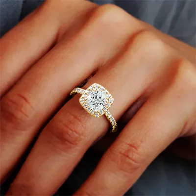 Yellow Gold Truly Stunning Engagement Ring jewelry windy city