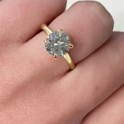 Yellow Gold Exclusive and Classic Solitaire Engagement Ring jewelry Wabash avenue