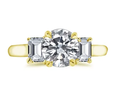 Yellow Gold Stunning 3-Stone Diamond Engagement Ring