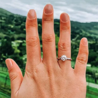 White GoldPretty Six Prong Solitaire Engagement Ring jewelry online