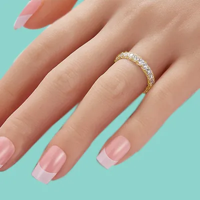 Yellow Gold Shared Prong Diamond Band jewelry windy city