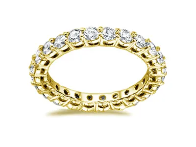 Yellow Gold Shared Prong Setting On A Wedding Ring