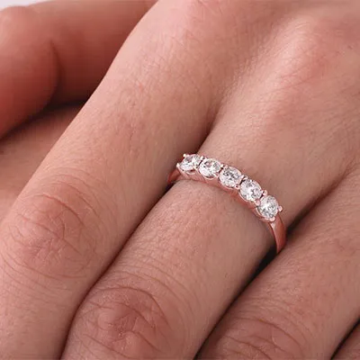 Rose Gold Classic 5-Stone Diamond Wedding Ring in San Francisco jewelry Wabash avenue