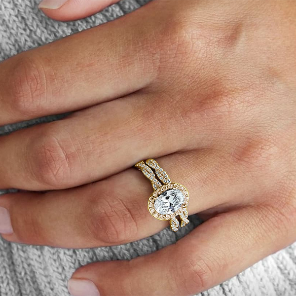 Yellow Gold Gold Wedding Ring Designs For Women from best jeweler