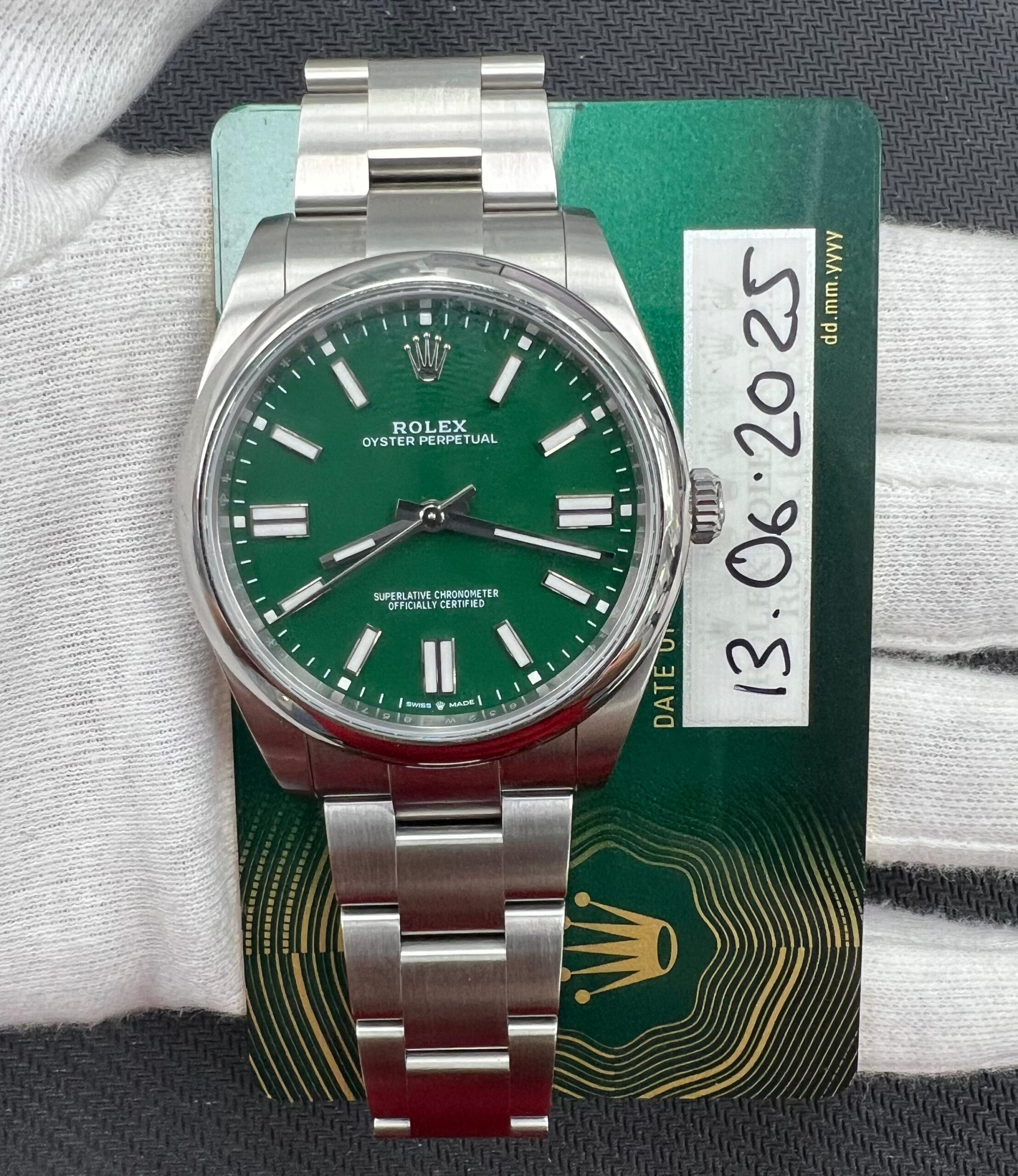 ROLEX OYSTER PERPETUAL 9832LW