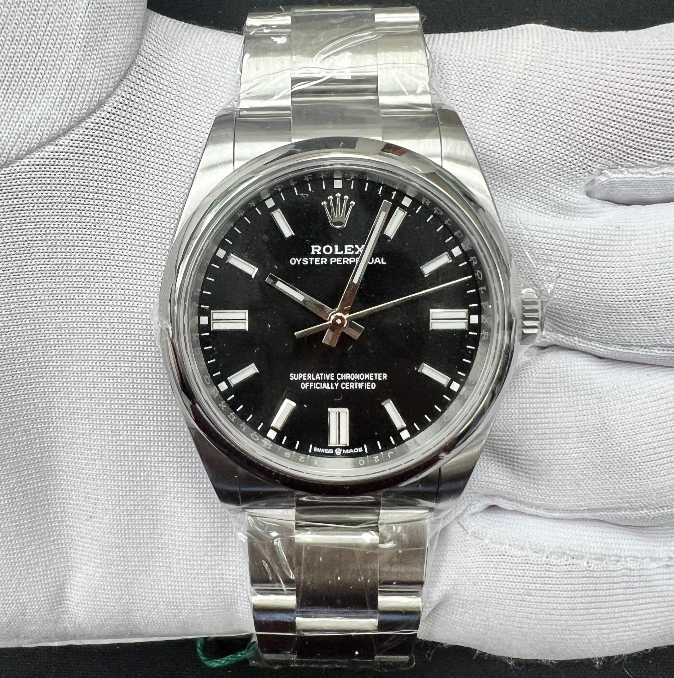 ROLEX OYSTER PERPETUAL T3237LW