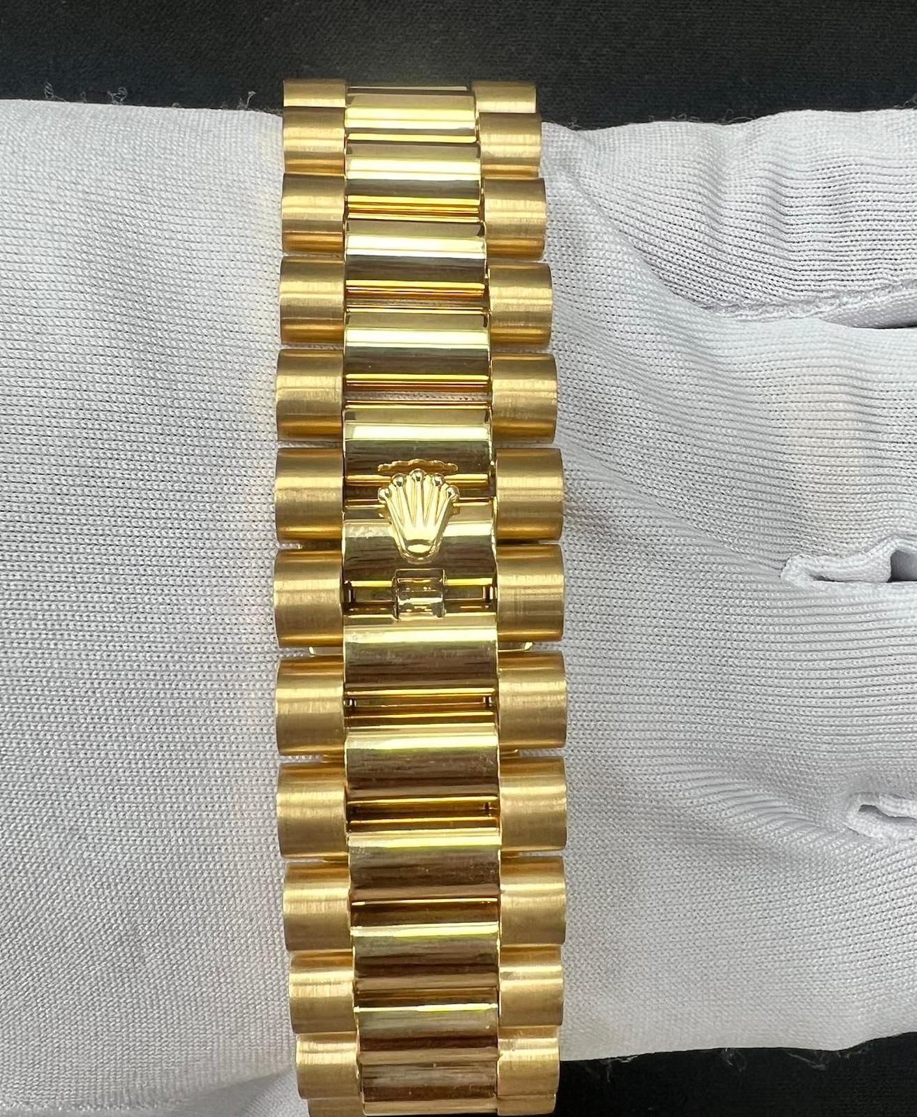 ROLEX DAY DATE II 9937LW